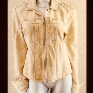 🌻Gorgeous 100% Leather Suede Jacket🍃